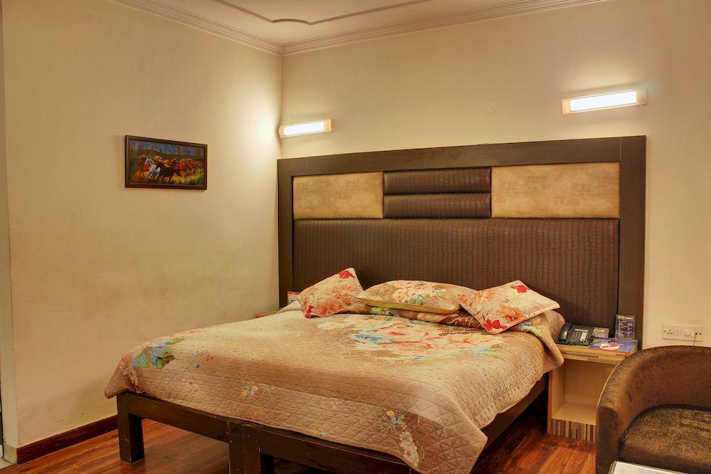 Hotel Oyo 358 Sarojini Nagar Nueva Delhi Exterior foto